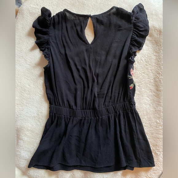 Floral embroidered blouse - Picture 2 of 3